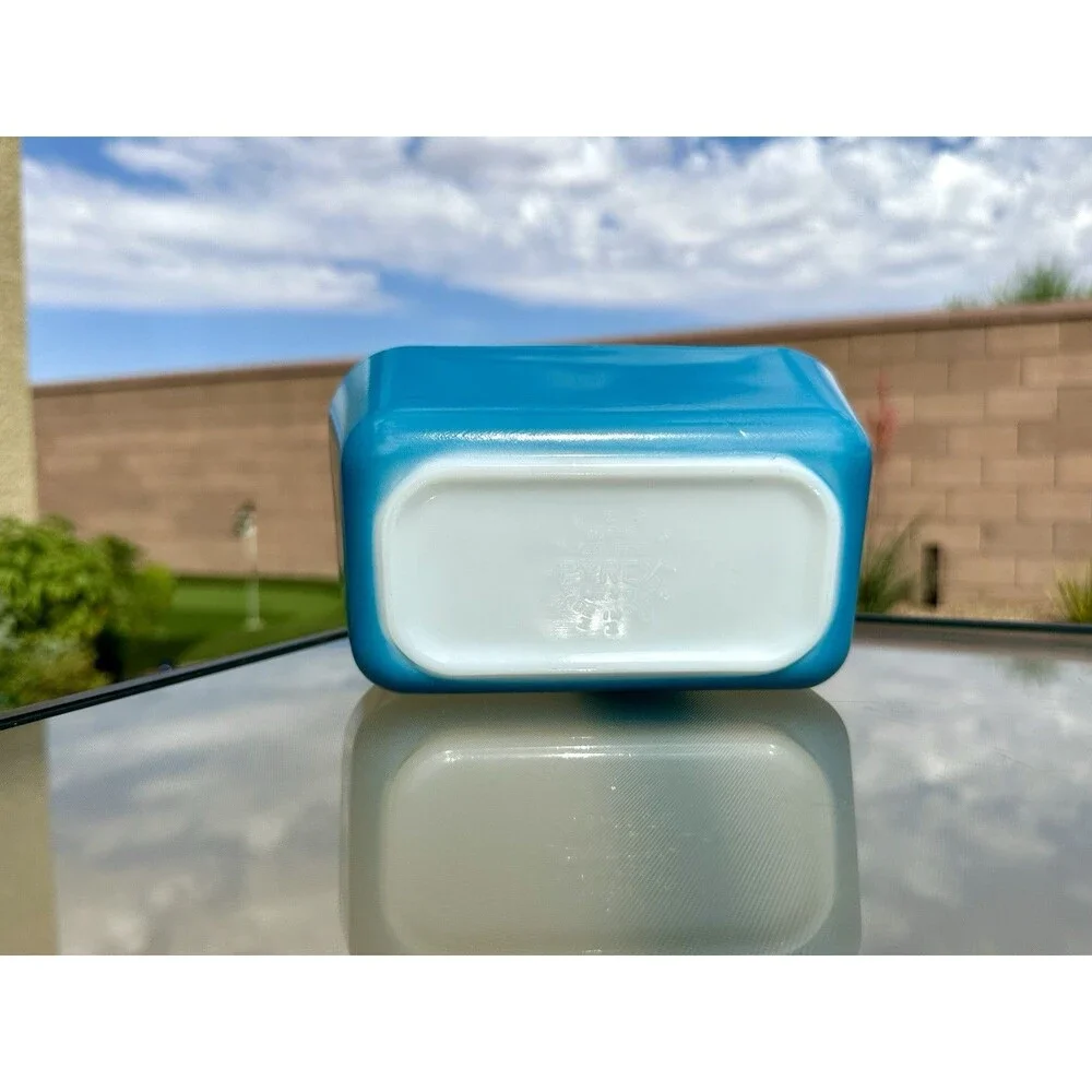 Vintage PYREX 502-B Refrigerator Dish Turquoise Blue NO Lid Fridgie Milk Glass